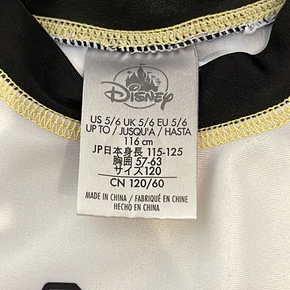 Boys Swim Rash Guard Shirt Size 5/6 - Picture 3 of 3